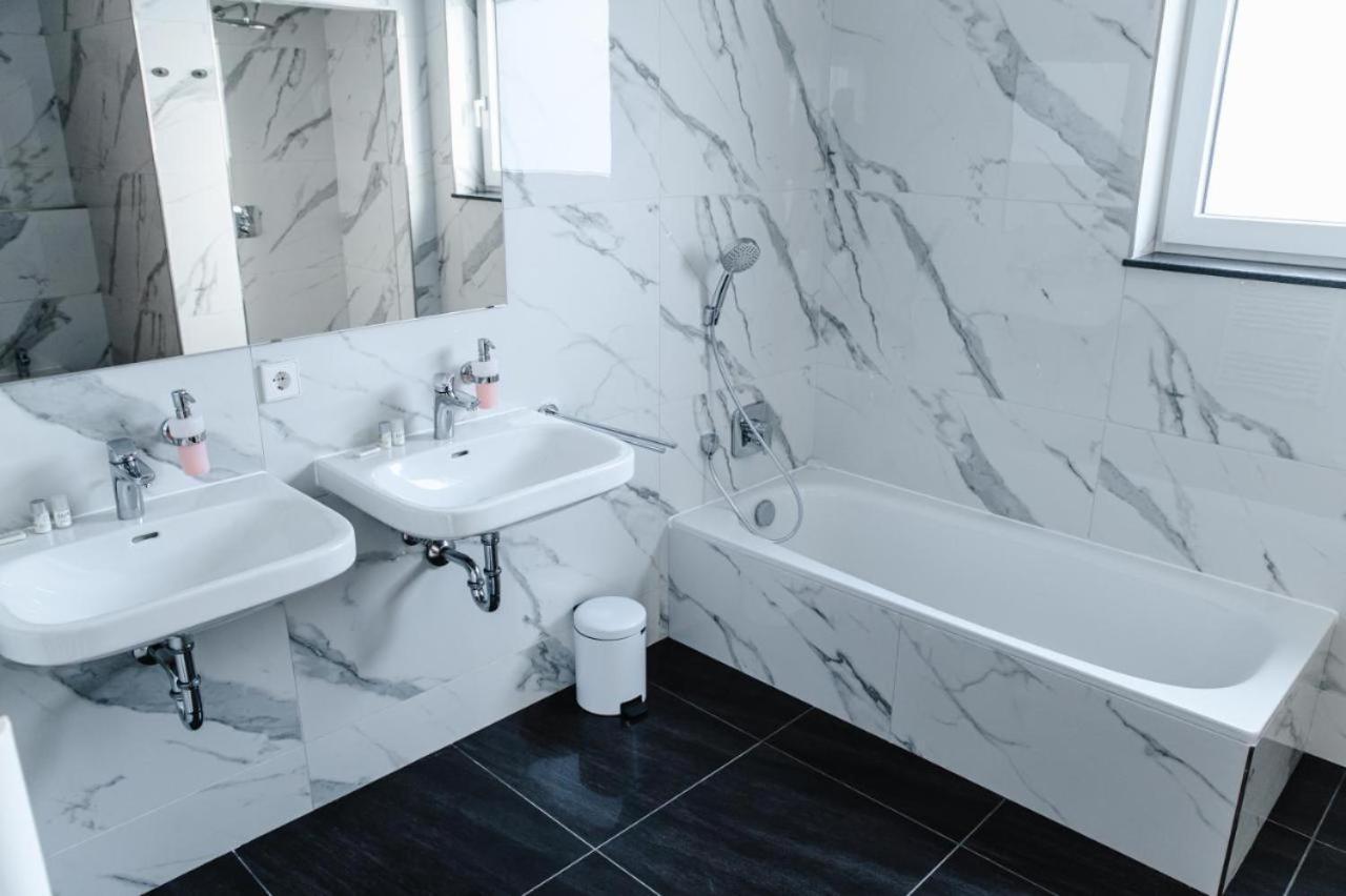 Hotel Flora Schwäbisch Gmünd المظهر الخارجي الصورة